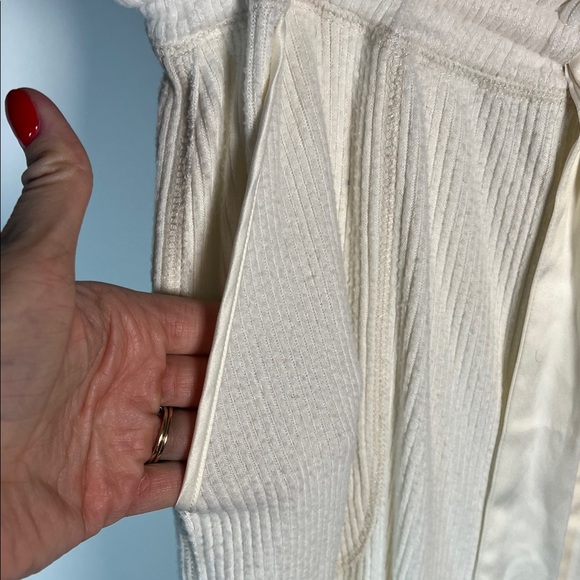 Abercrombie & Fitch Off-white pj set - Picture 4 of 8